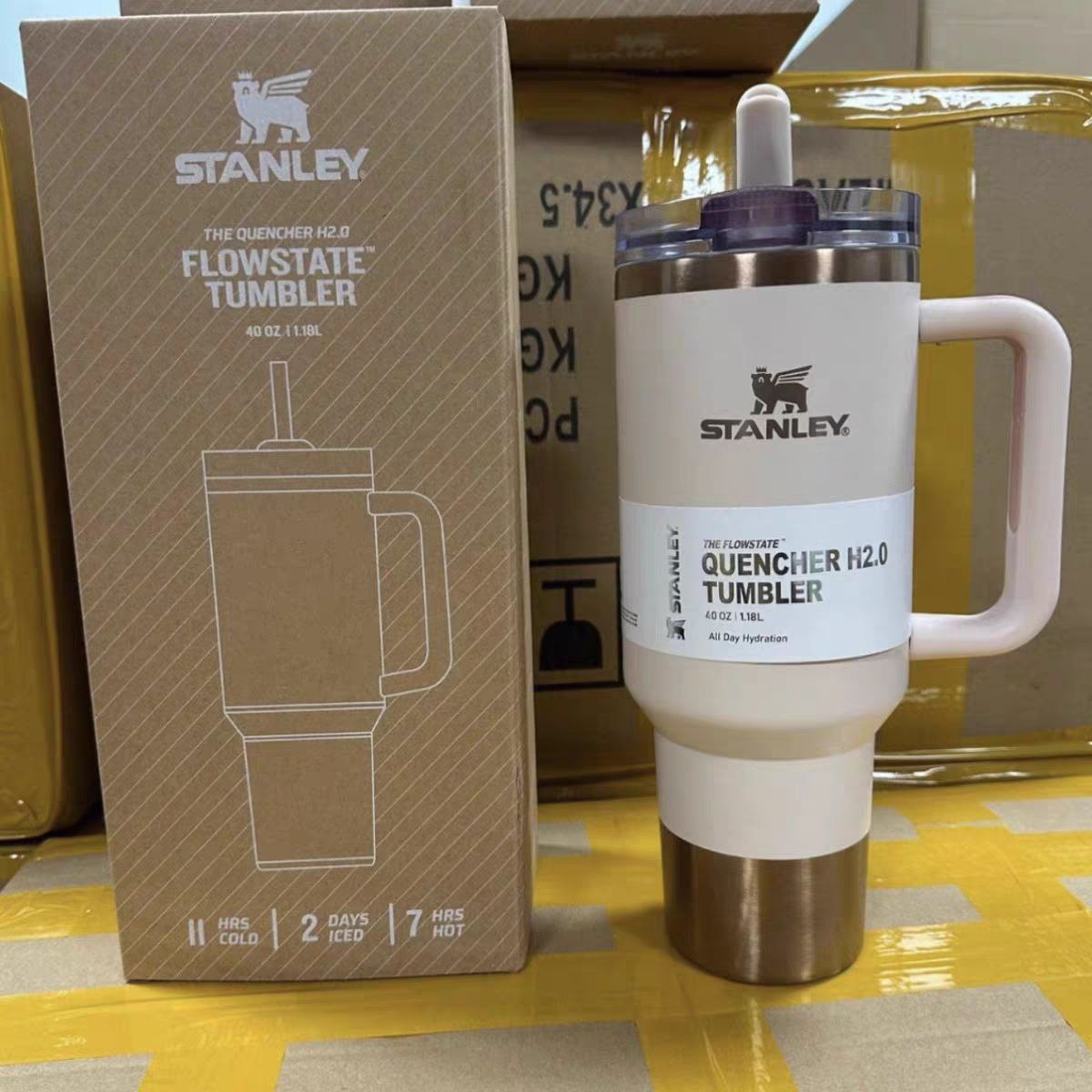 Premium Stanley Cup Pro Tour Flip Lid System and 100 percent Leak proof Design